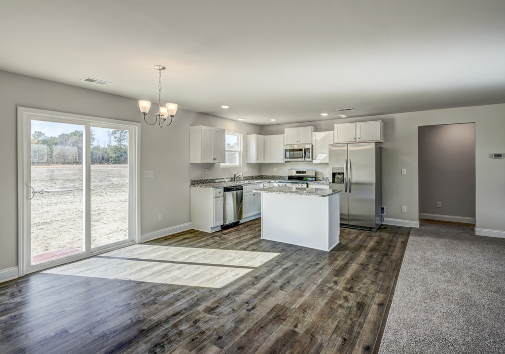 dining-kitchen-unstaged-1024x718 Before and After